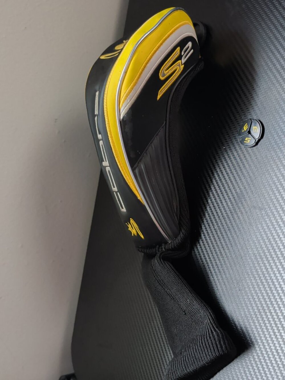 Cobra Golf S2 Yellow/Black/White Fairway Wood Pull-On Headcover